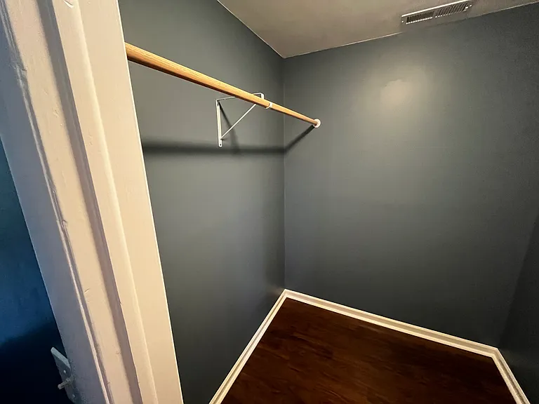 5305 Ravens Crest Dr — Photo 12