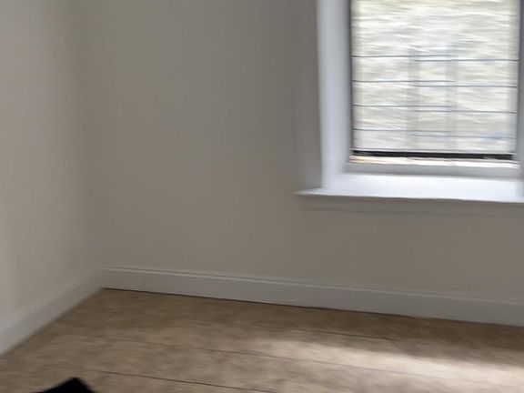 5th image of 2445 Webb Ave #Basement