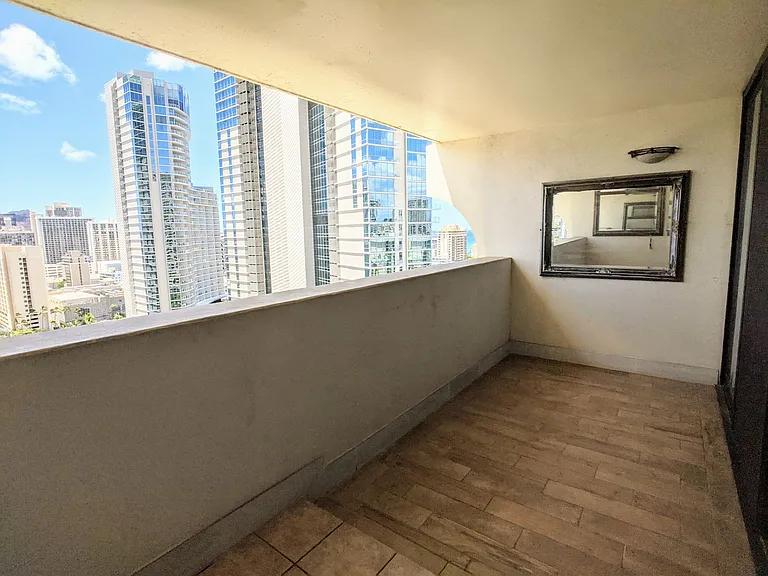 2092 Kuhio Ave #2403 — Photo 15