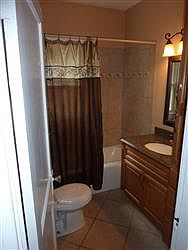 4th image of 1828 Fernwood St