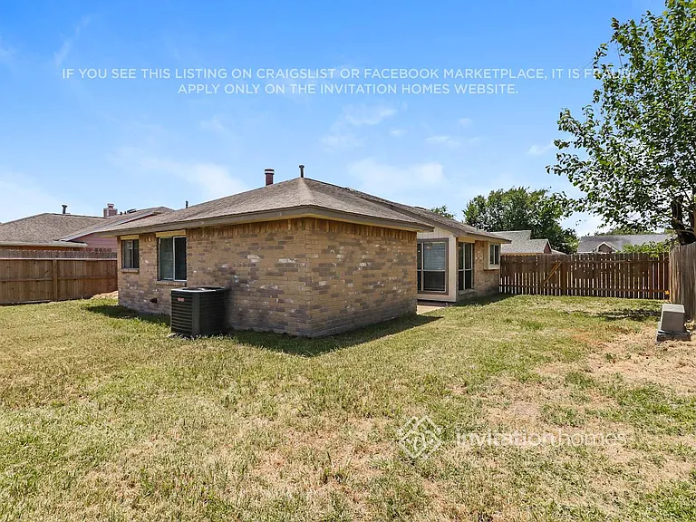11514 Dell Hollow Dr — Photo 16