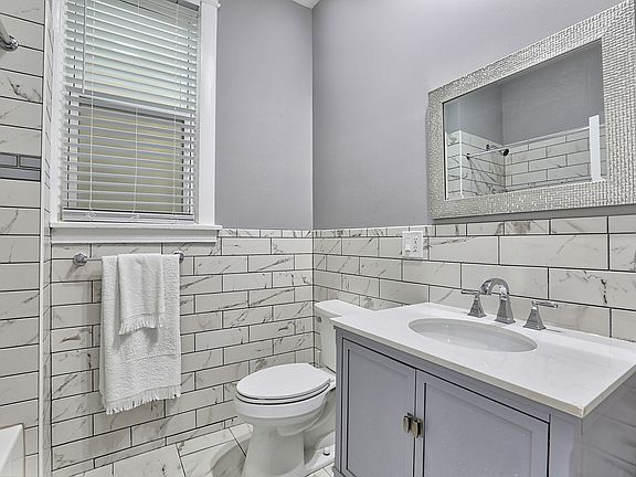 4th image of 3439 W North Ave #2