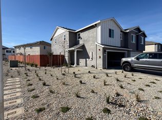 811 Congaree Ln, Redding, CA 96001