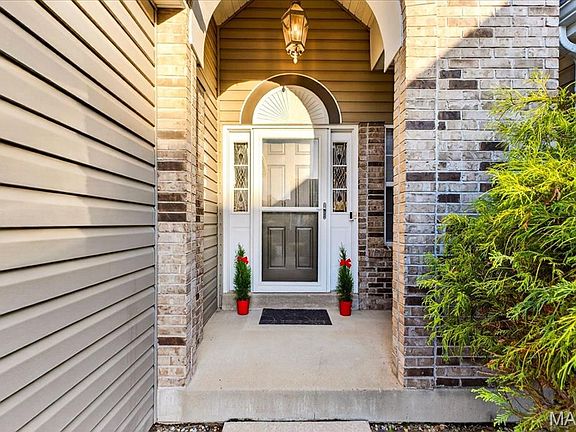 3rd image of 3216 Regency Woods Pl