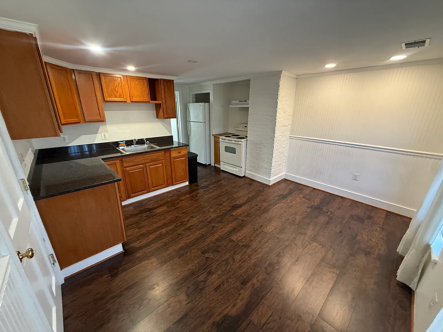 1 bed, 650 sqft, $1,975 — Photo 2