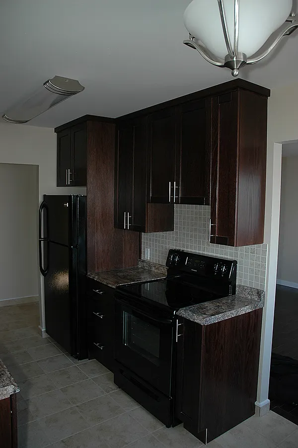 387 Edison Avenue — Photo 3