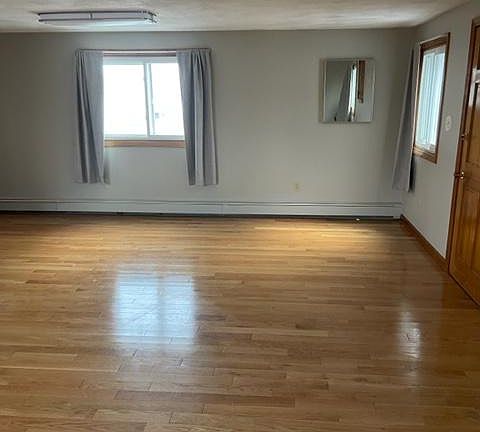 3rd image of 100 Tafts Ave #2
