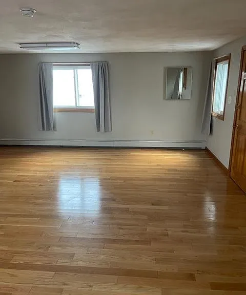 100 Tafts Ave #2 — Photo 3