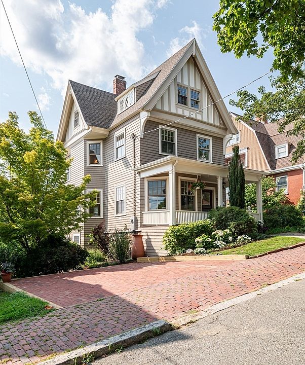 1st image of 20 Hillside Ave