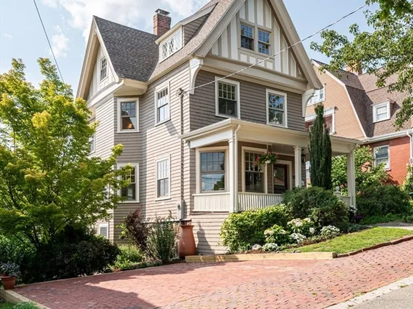 20 Hillside Ave, Medford, MA 02155