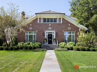 228 Raleigh Rd, Kenilworth, IL 60043