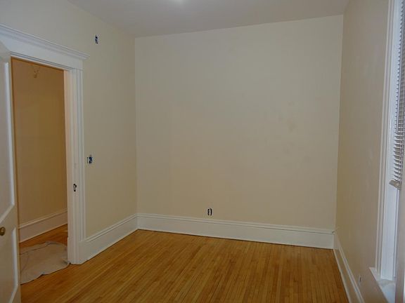 4th image of 3034 Knox Ave S APT 1