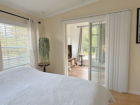 18th image of 5298 Derby Cir