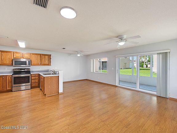 5th image of 288 Erin Ln #1-15