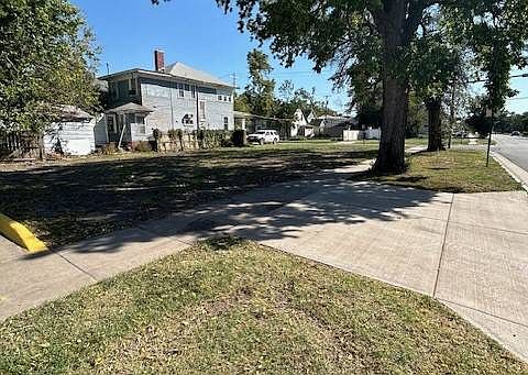 3rd image of 316 W South St