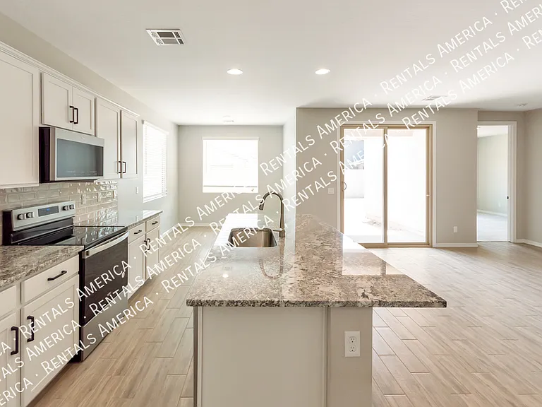 36033 W San Clemente Ave — Photo 11