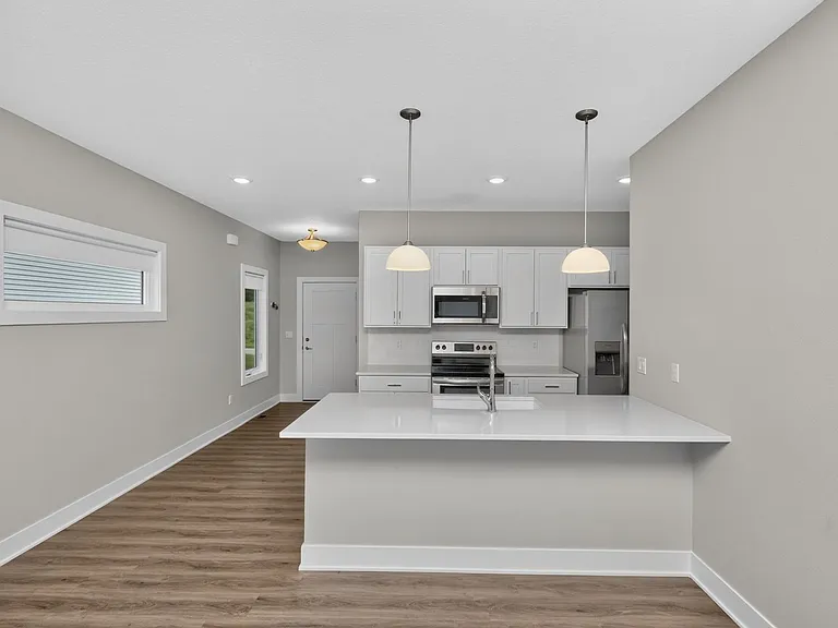 5638 Fernwood Dr — Photo 7