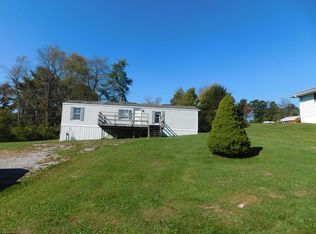 102 Glade Dr, Terra Alta, WV 26764