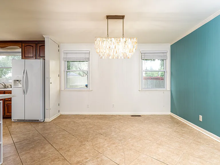 844 Rose Park Dr — Photo 8
