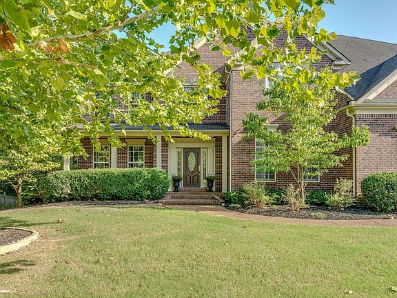 3rd image of 7031 Stone Run Dr