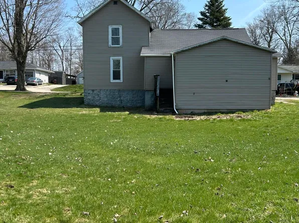 714 N Maple Grove Ave, Hudson, MI 49247
