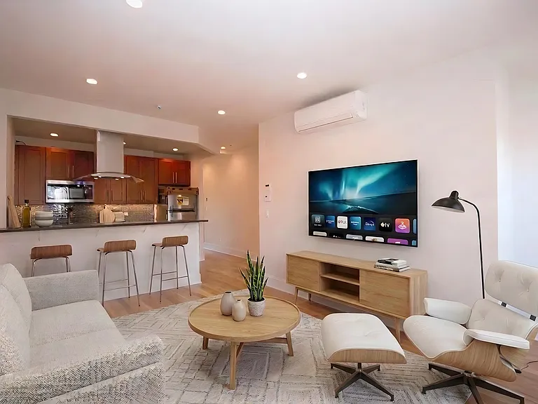 482 Bergen St #2 — Photo 3