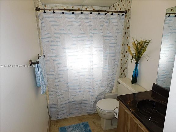 5th image of 8005 SW 107th Ave APT 212