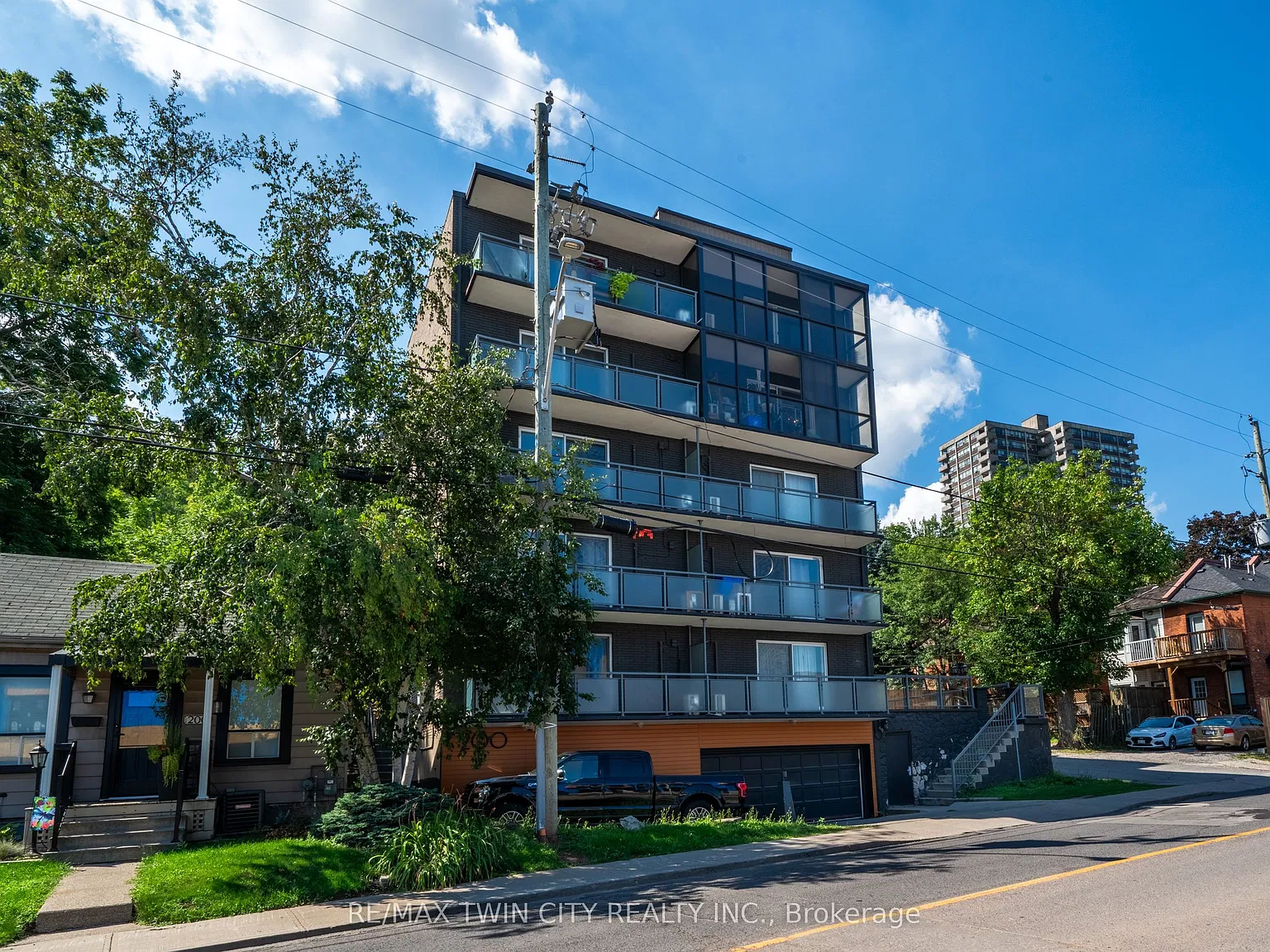 1 bed, $1,695 — Photo 1