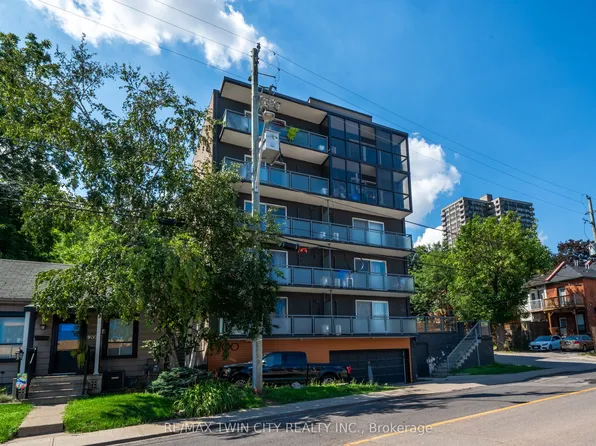 200 Charlton Ave E #502, Hamilton, ON L8N 1Z1