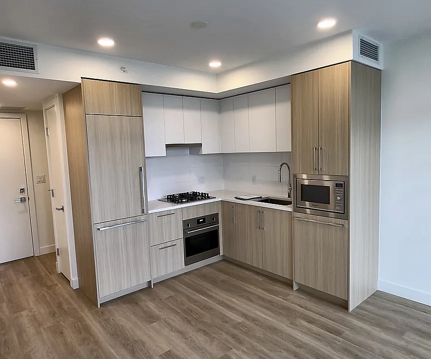 9675 King George Blvd #310