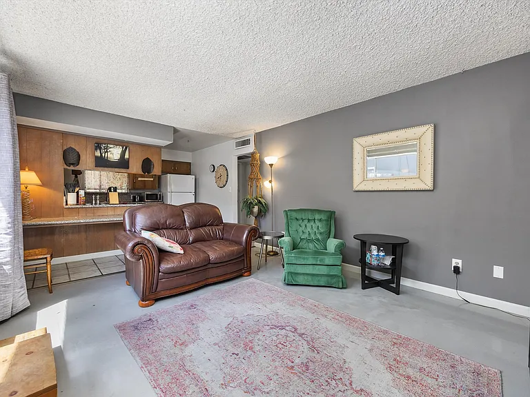 1928 Dracena St — Photo 1