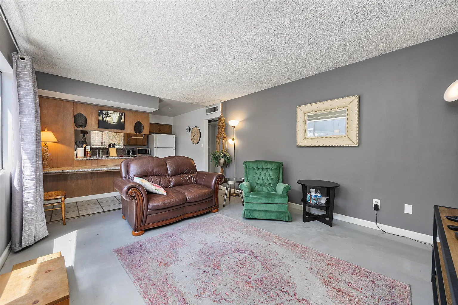 1928 Dracena St photo 1