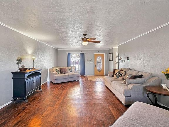 5th image of 100 Sunset Cir