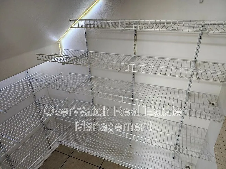 6922 Gold Kings Ave #A — Photo 27