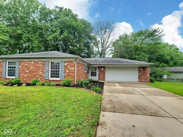 2741 Fairlawn Dr, Columbus, IN 47203