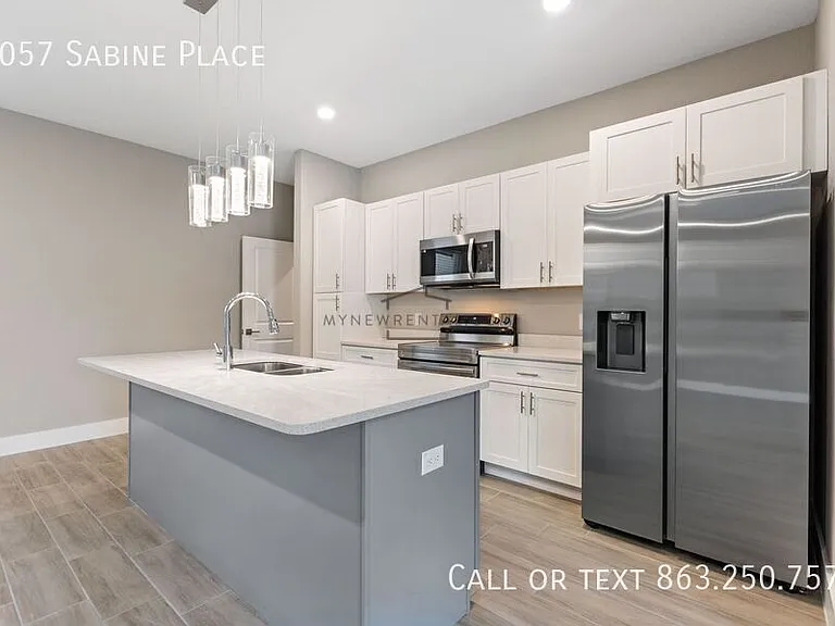 1057 Sabine Pl — Photo 13