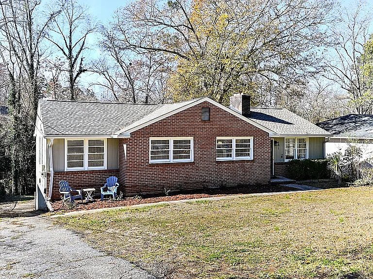 1st image of 131 Woodmont Cir #1