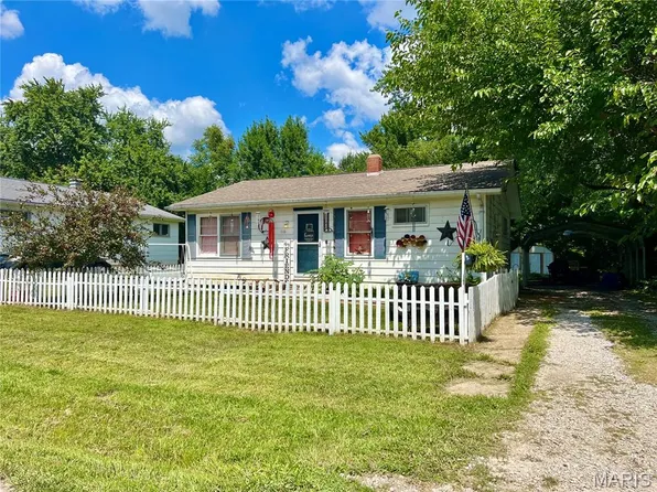 614 Cherry St, Montgomery City, MO 63361