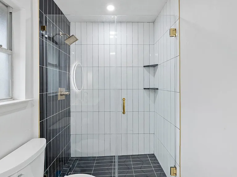 1015 E Yager Ln #115 — Photo 26