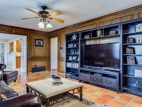 5th image of 2536 Stonegate Dr N