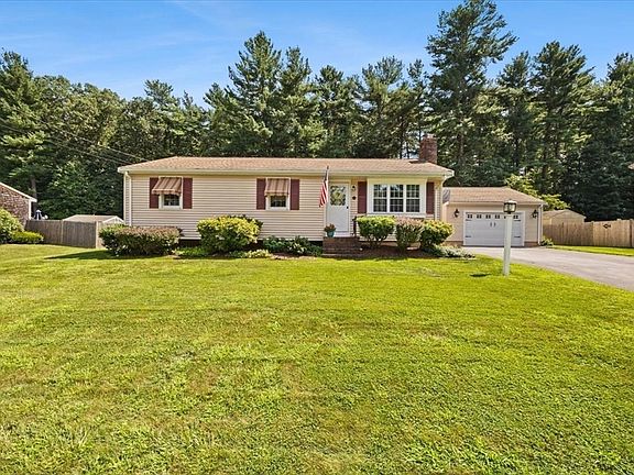 2nd image of 32 Colonial Dr
