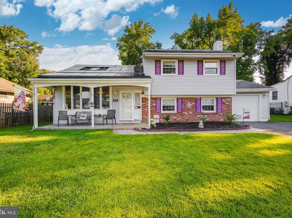 233 Cherry Ave, Woodbury Heights, NJ 08097