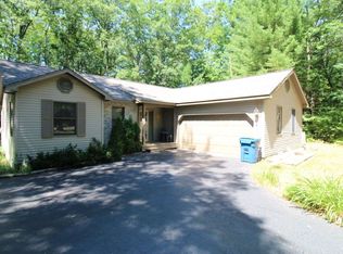 130 Pepperell Ave, Houghton Lake, MI 48629