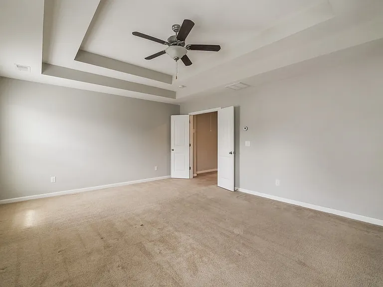 314 Lenore Ct — Photo 10
