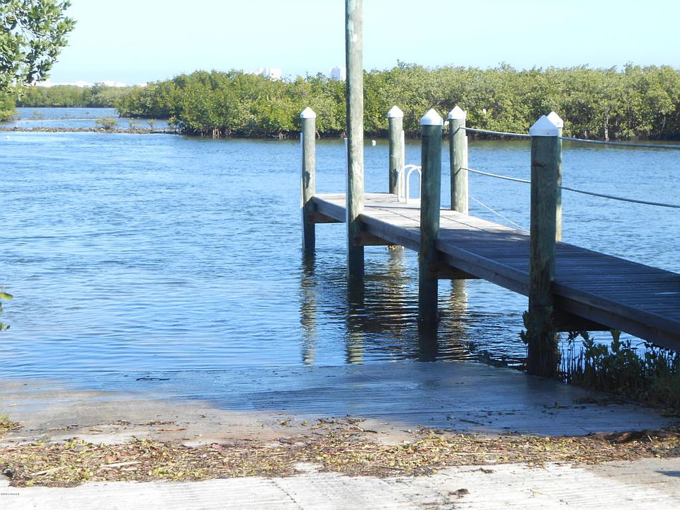 1st image of 1115 Harbour Point Dr