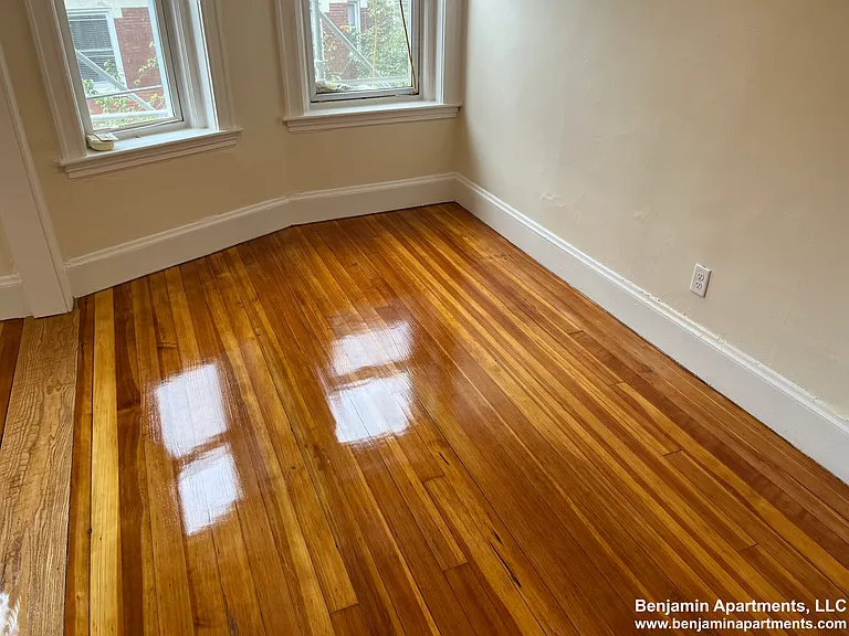 6 Barrows St #13 — Photo 11