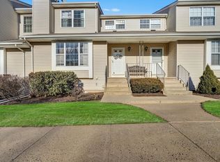 80 Freemont Ct, Somerset, NJ 08873