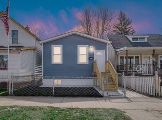 724 Willow Ct, Hammond, IN 46320