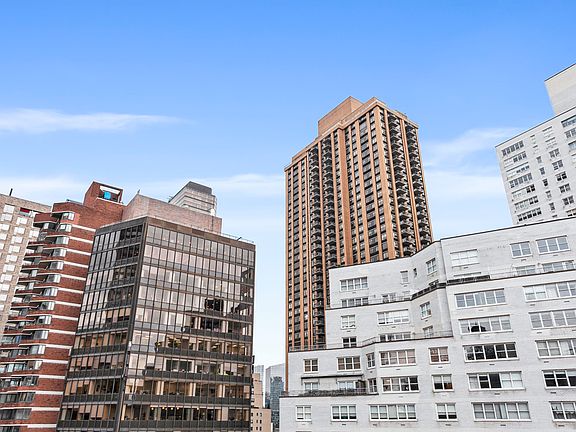 3rd image of 140 W 69th St APT 103B