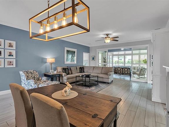 5th image of 3943 Windchime Ln